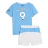 Baby Fußballbekleidung Manchester City Erling Haaland #9 Heimtrikot 2025-26 Kurzarm (+ kurze hosen)